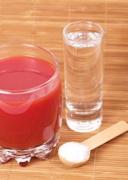 Bloody Mary cocktail with vodka, tomato juice and salt — Stock Photo, Image