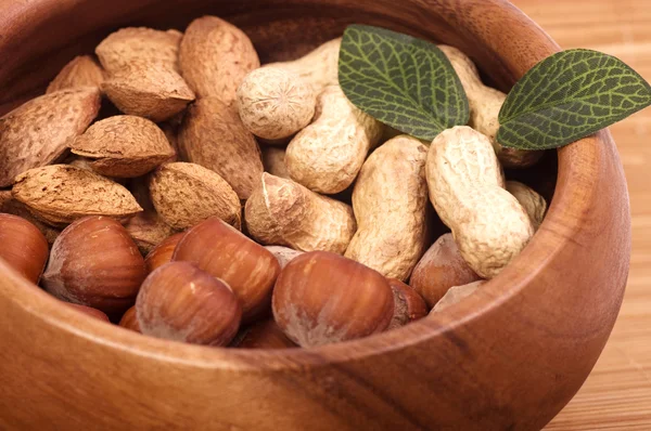 Вкусные орехи — стоковое фото