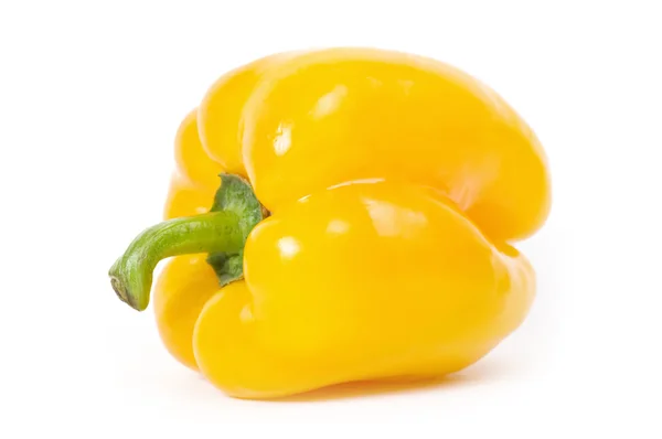 Słodka żółta papryka izolowana na białym tle — Zdjęcie stockowe