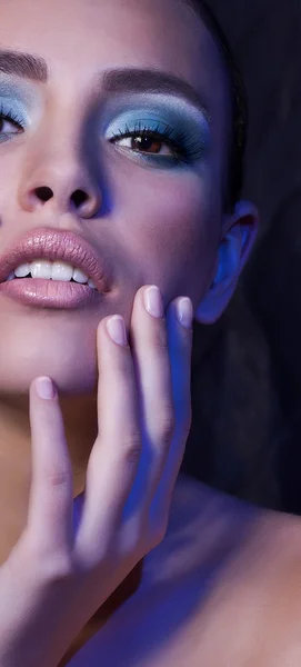 Portrait of beautiful young woman with makeup — Stock Photo, Image