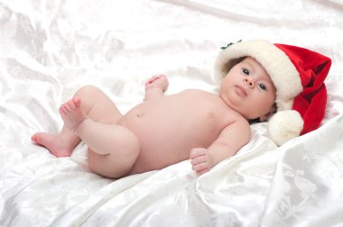 Noel Noel Baba şapkası ile küçük şirin kız