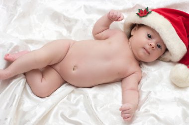 Noel Noel Baba şapkası ile küçük şirin kız