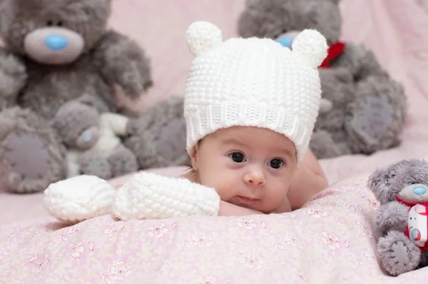 Cute zabawny niemowlę z zabawką — Zdjęcie stockowe