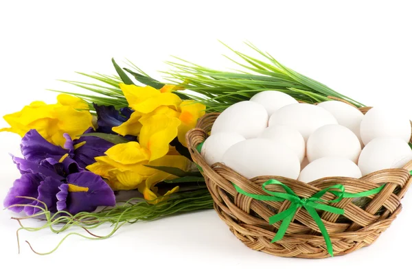 Easter eggs with flowers — Stock Photo, Image