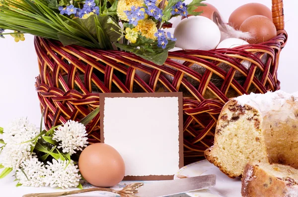 Easter cake with eggs — Stock Photo, Image