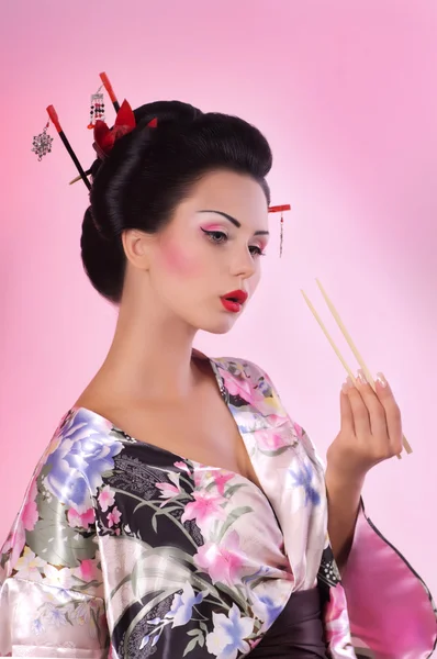 Mujer en kimono japonés — Foto de Stock