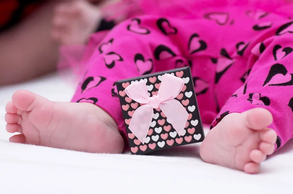 Bebé niña pies —  Fotos de Stock
