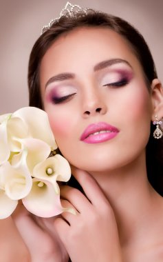 genç kadının Çiçekler Güzellik yüz