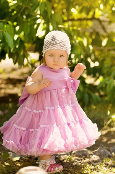 Meisje in prinses jurk — Stockfoto