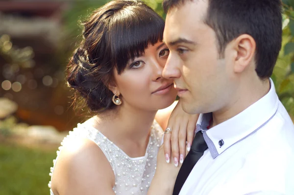 Bride and groom — Stock Photo, Image