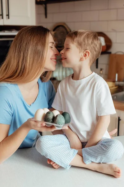 Happy Family Preparing Easter Eggs Indoors Mother Boy Celebrating Happy — Stock Photo, Image