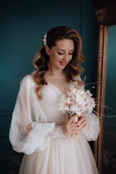 Porträt Der Schönen Jungen Braut Zartes Frauenporträt Hochzeitsschminke Natürliche Schönheit — Stockfoto