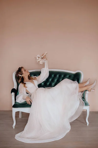 Porträt Der Schönen Jungen Braut Zartes Frauenporträt Hochzeitsschminke Natürliche Schönheit — Stockfoto