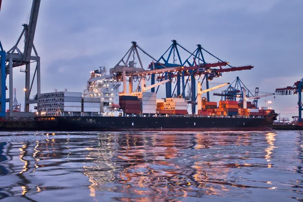 Hamburg harbor — Stock Photo, Image