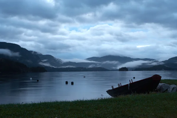 Morning on a lake — Stock Photo, Image