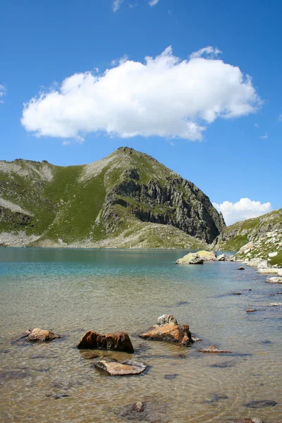 Bergsee — Stockfoto