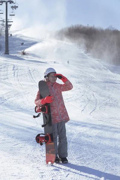 Happy Girl Ski Resort Riding Snowboard Winter Sport — Stock Photo, Image