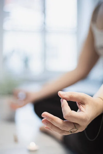 Close Hands Girl Training Yoga Studio Healthy Yoga Concep — Stock Photo, Image