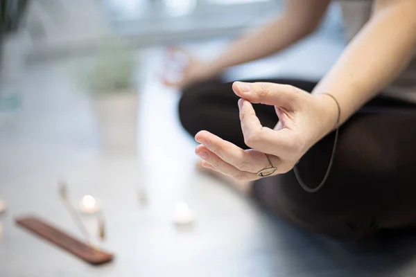 Close Hands Girl Training Yoga Studio Healthy Yoga Concep — Stock Photo, Image