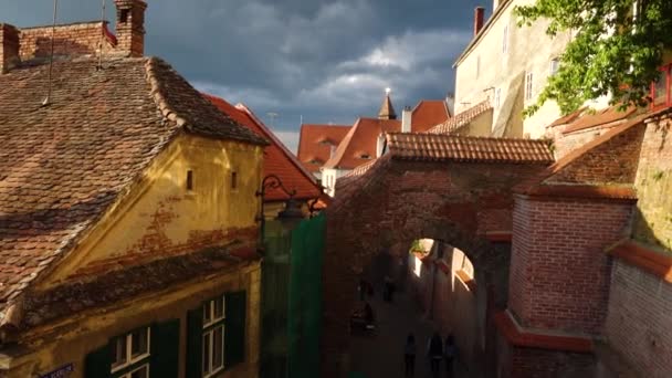 Sibiu Romania Giugno 2019 Paesaggio Urbano Con Vecchie Case Del — Video Stock