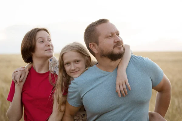 Glückliche Familie Freien Vater Mit Töchtern Steuer — Stockfoto