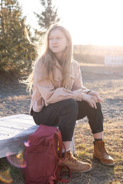 Happy Teen Girl Sunset Ligh — Stock Photo, Image