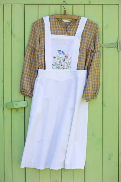 Apron Embroidery Background Wooden Hous — Foto Stock