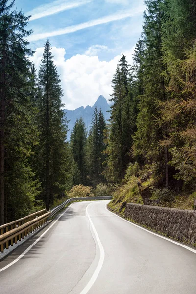 Estrada Montanha Nas Montanhas Dolomites Ital — Fotografia de Stock