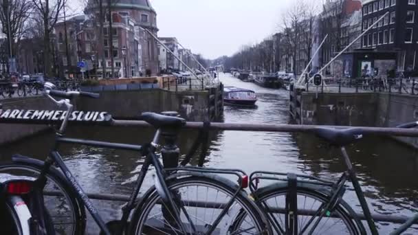 アムステルダム オランダ 2018年3月27日 アムステルダムの街とチャンネル — ストック動画