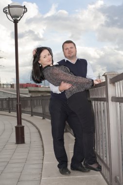 Aşık bir adam ve kadın