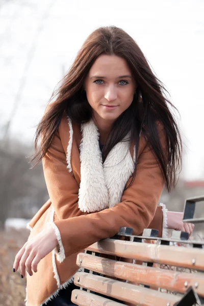 Portrait d'une jeune femme d'affaires — Photo