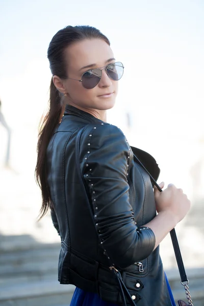 Portrait of a young girl in sunglasses — Stock Photo, Image