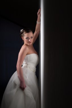 Genç gelin portresi Studio