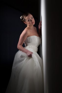 Genç gelin portresi Studio