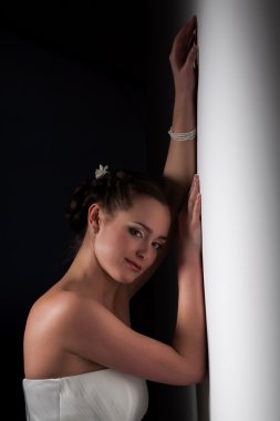 Genç gelin portresi Studio