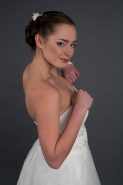 Genç gelin portresi Studio