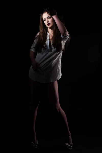 Studio portrait of a beautiful young girl — Stock Photo, Image