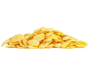 Beyaz arkaplanda izole edilmiş küçük mısır gevreği yığını