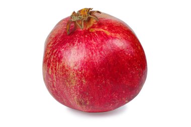 Beyaz arkaplanda izole edilmiş nar meyvesi