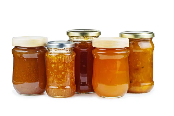 Hausgemachte Marmelade Glasgefäßen Isoliert Auf Weißem Hintergrund — Stockfoto