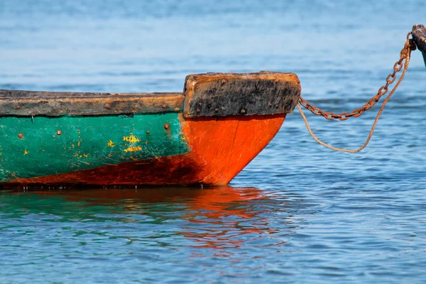Boot op water — Stockfoto