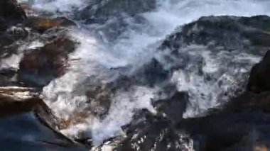 Dağ Akıntısı