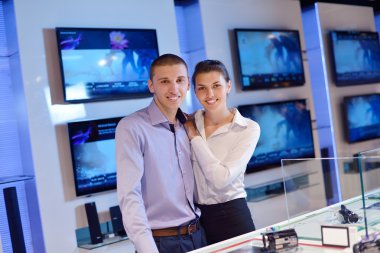 tüketici elektronik mağazasında satın