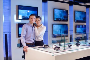 tüketici elektronik mağazasında satın