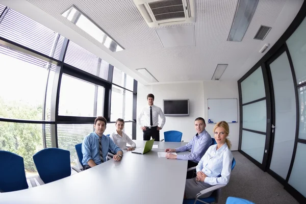 Affaires en réunion au bureau — Photo