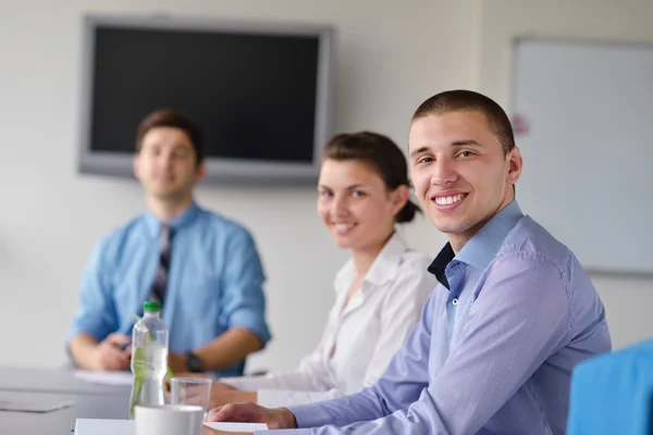 Affari in una riunione in ufficio — Foto Stock