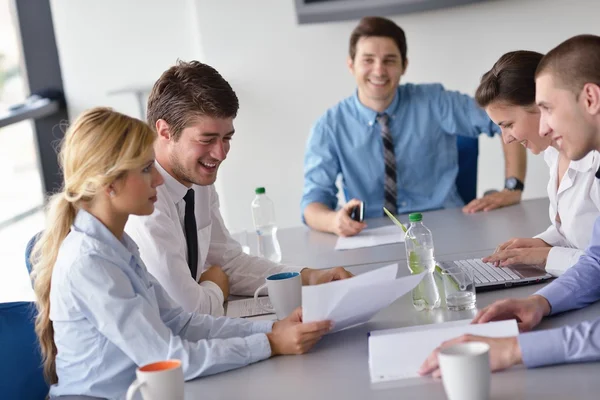 Business in een vergadering op kantoor — Stockfoto