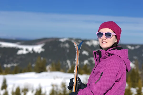 Inverno mulher esqui — Fotografia de Stock