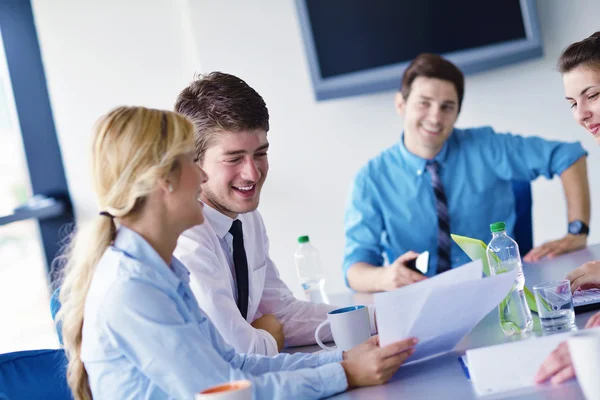 Negocios en una reunión en la oficina — Foto de Stock