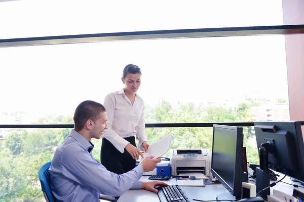 Business in a meeting at office Royalty Free Stock Photos